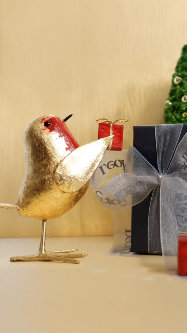 Where magic begins ✨#leopizzo #italianfabrica #highjewelryhouseCollezione Flora 26277B