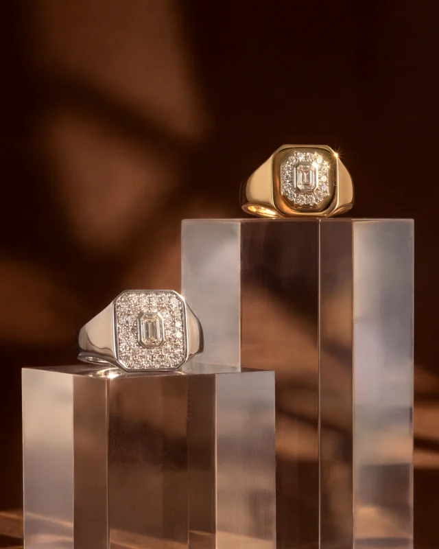 Sculpted lines, precious details.
The Polo Collection expresses character and modernity, turning every gesture into a statement of style.

Collezione Polo 29054B-29053F-29048C